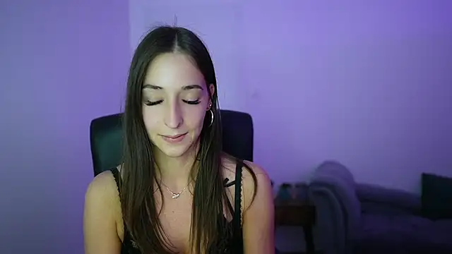 Crystalbrunette18 online show from 05/12/26, 06:05