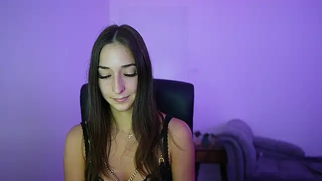 Crystalbrunette18 online show from 06/14/26, 06:32