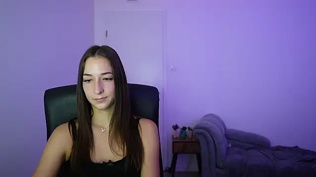 Crystalbrunette18 online show from 06/27/26, 06:24