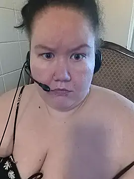 hisalphaqueen27 online show from 04/05/26, 10:07