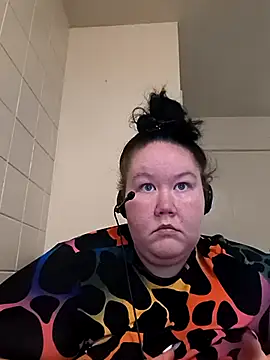 Snapshot of hisalphaqueen27 chatting on 04/24/26, 12:57 hisalphaqueen27 online show from 04/24/26, 12:57