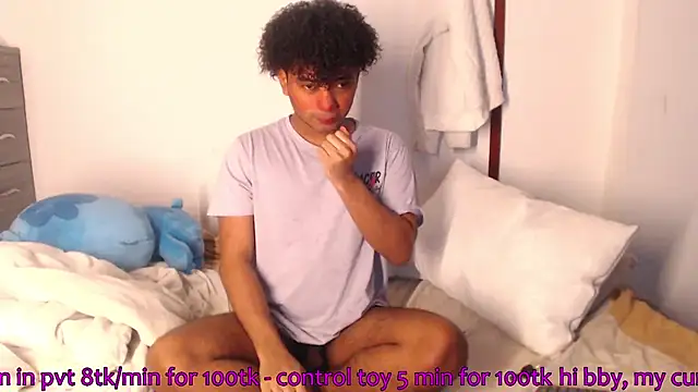 Snapshot of felipecams chatting on 07/14/26, 10:09 felipecams online show from 07/14/26, 10:09