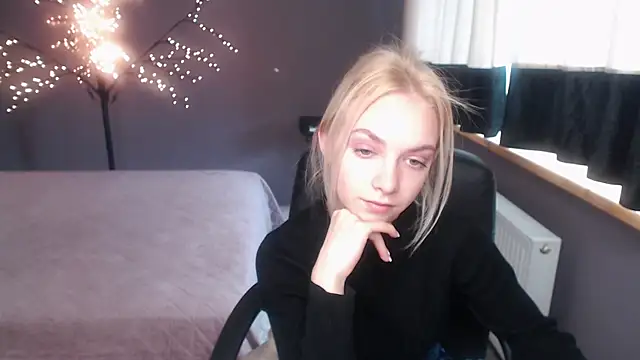 Snapshot of SonnySofia chatting on 04/21/26, 11:49 SonnySofia online show from 04/21/26, 11:49