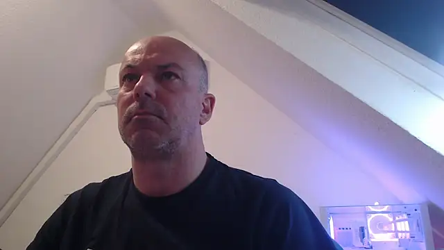 ChatMax30xxx online show from 04/06/26, 07:31