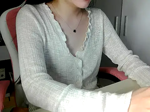 Snapshot of lucienguyen chatting on 04/07/26, 11:15 lucienguyen online show from 04/07/26, 11:15