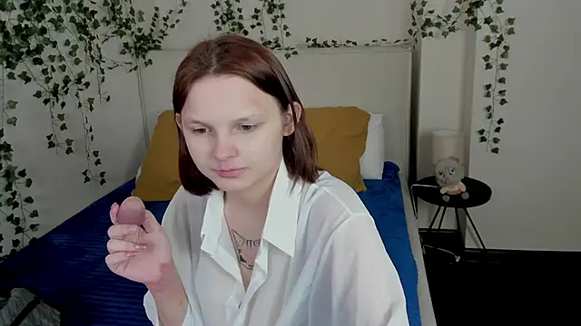 Charlotte Stee online show from 04/24/26, 01:52