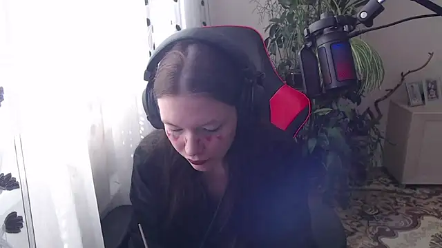 PunyKnee online show from 04/07/26, 10:05