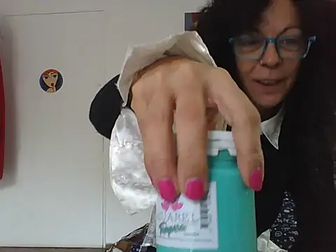 Snapshot of luly_mariposa chatting on 05/06/26, 02:55 luly mariposa online show from 05/06/26, 02:55