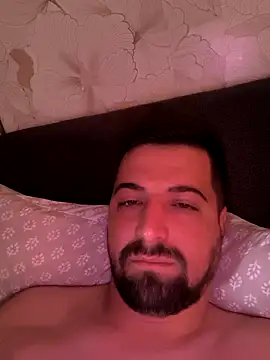 Snapshot of Attila2701 chatting on 04/11/26, 05:34 Attila2701 online show from 04/11/26, 05:34