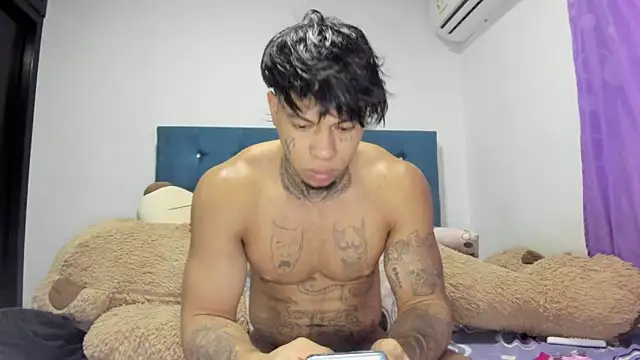 daamonxxx19  online show from 05/07/26, 10:59
