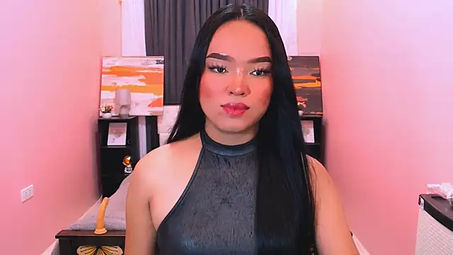 urhotmem online show from 04/07/26, 12:05