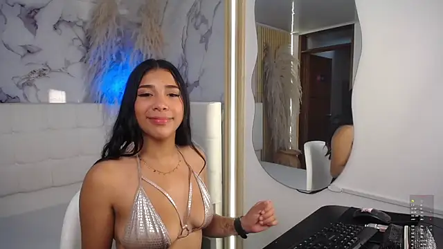 Snapshot of Taliasweet chatting on 05/14/26, 07:42 Taliasweet online show from 05/14/26, 07:42