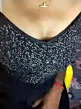 Snapshot of Anu_tamilx chatting on 04/08/26, 05:13 Anu tamilx online show from 04/08/26, 05:13