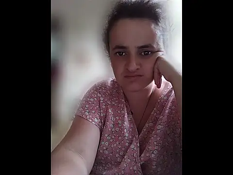 Snapshot of AnabelBexley chatting on 07/05/26, 02:51 AnabelBexley online show from 07/05/26, 02:51