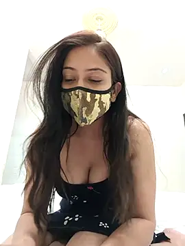 Aliyaa bhat online show from 04/13/26, 05:46