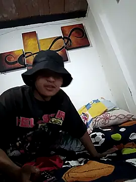 NaughtySync luminair online show from 04/18/26, 01:59