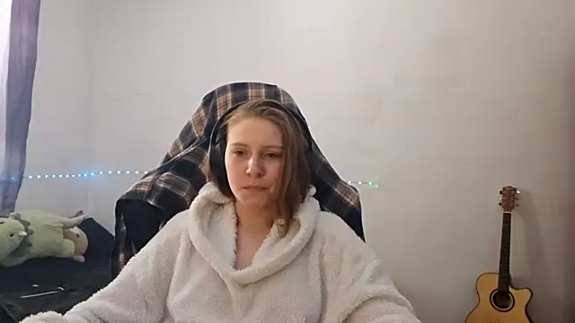 Snapshot of WesleyFrohling chatting on 04/10/26, 09:47 WesleyFrohling online show from 04/10/26, 09:47