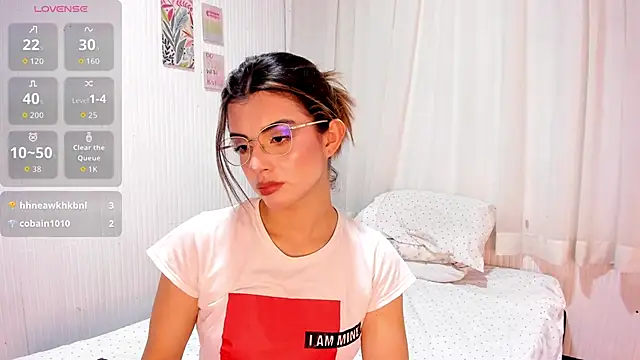 Snapshot of katyRousseX_ chatting on 06/20/26, 10:23 katyRousseX online show from 06/20/26, 10:23