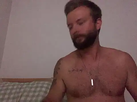 Snapshot of boredomgotus chatting on 04/11/26, 05:28 boredomgotus online show from 04/11/26, 05:28