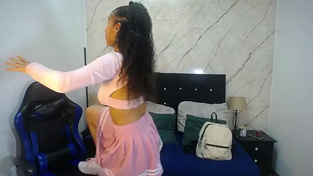 hasley cute online show from 05/04/26, 07:10