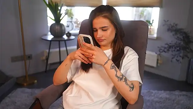 LourieLinsey online show from 04/08/26, 12:27