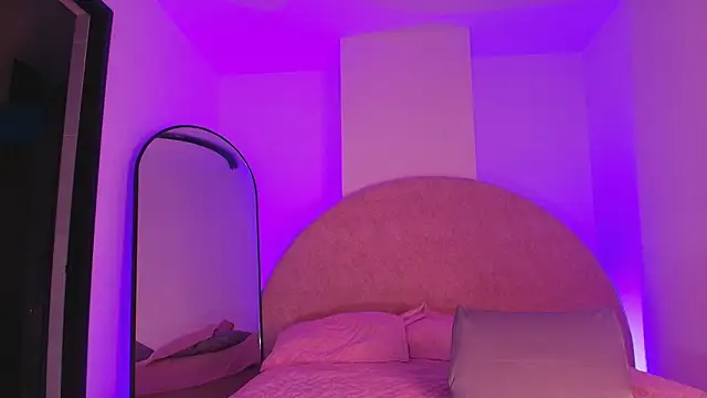 kira dll online show from 04/24/26, 11:56