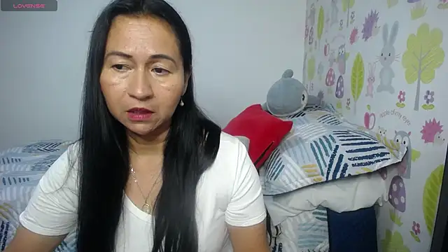 Tyna b online show from 06/19/26, 05:12