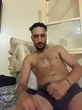 Snapshot of legende59 chatting on 06/10/26, 11:24 legende59 online show from 06/10/26, 11:24