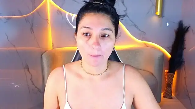 Snapshot of Alisson_tx_ chatting on 05/15/26, 07:43 Alisson tx online show from 05/15/26, 07:43
