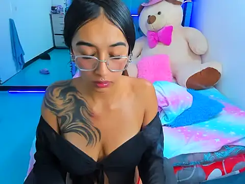 valery taylor 1 online show from 04/17/26, 02:58