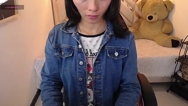 ahmy  online show from 05/19/26, 01:56