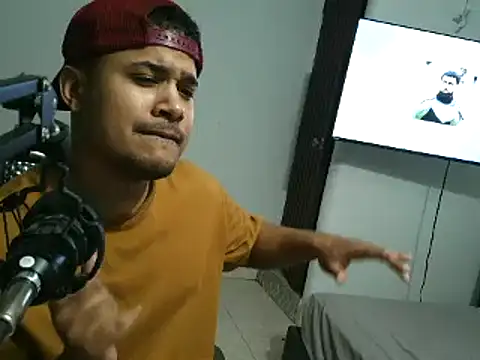 BrunoWildG-Feet online show from 05/27/26, 11:24