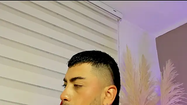 Alexander Diazz online show from 05/13/26, 12:02