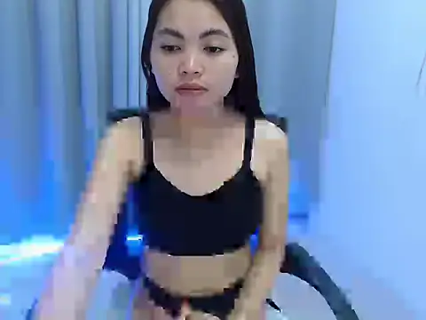 petitegirl123 online show from 05/25/26, 03:51