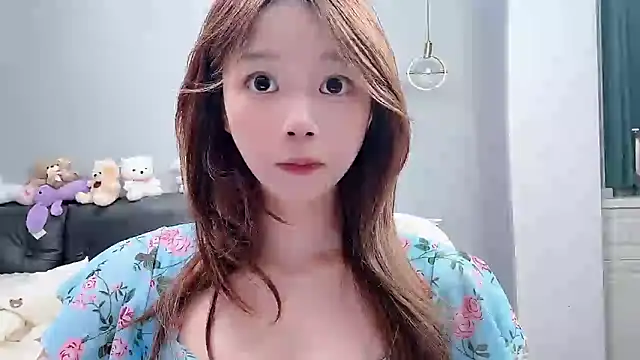 Lilababy00 online show from 05/10/26, 02:44