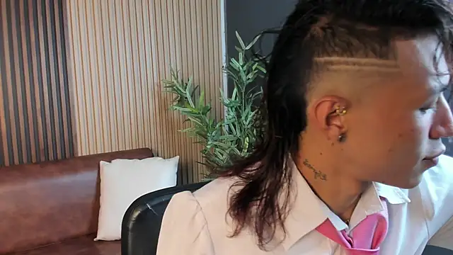 Snapshot of daxonrey chatting on 04/10/26, 08:46 daxonrey online show from 04/10/26, 08:46