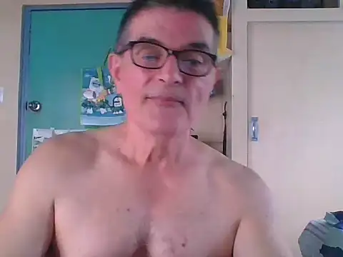 scooty-friends online show from 04/21/26, 08:01