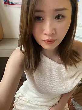 Snapshot of qin205205 chatting on 07/07/26, 07:34 qin205205 online show from 07/07/26, 07:34