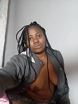 Snapshot of Scarlettxx_22 chatting on 06/06/26, 07:29 Scarlettxx 22 online show from 06/06/26, 07:29