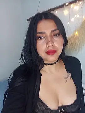 Snapshot of Antonella-corruso chatting on 04/30/26, 12:44 Antonella-corruso online show from 04/30/26, 12:44