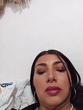 Snapshot of Antonella-corruso chatting on 06/07/26, 03:43 Antonella-corruso online show from 06/07/26, 03:43