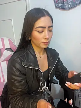 AMBERBUNNY  online show from 05/02/26, 01:16
