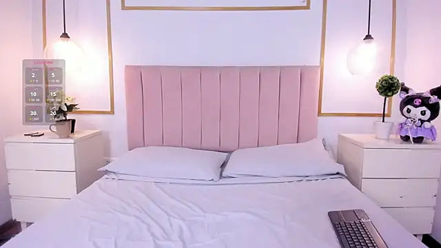 Snapshot of NixShadow chatting on 04/08/26, 11:05 NixShadow online show from 04/08/26, 11:05