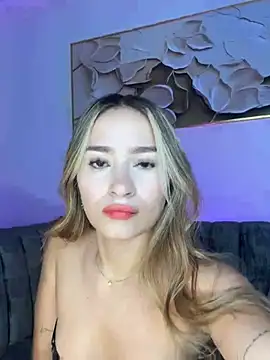 AmyRusso online show from 04/15/26, 01:56