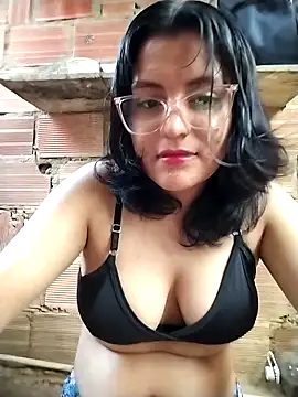 Snapshot of sienna_elara chatting on 05/03/26, 10:54 sienna elara online show from 05/03/26, 10:54