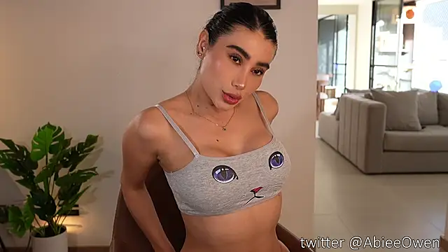 Abieowen4 online show from 06/28/26, 10:16