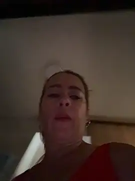 Natigoonzalez online show from 05/02/26, 02:22