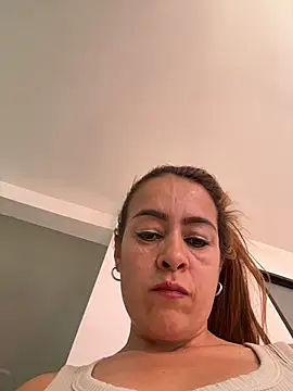 Natigoonzalez online show from 05/03/26, 05:41