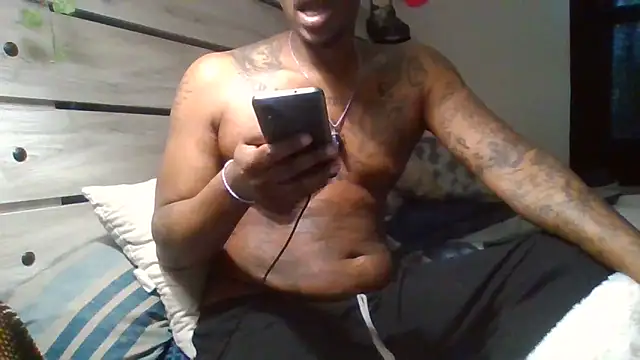 Snapshot of zdaddymm chatting on 05/09/26, 04:23 zdaddymm online show from 05/09/26, 04:23