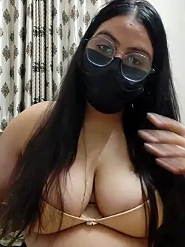 Snapshot of Aysha_69 chatting on 06/29/26, 03:56 Aysha 69 online show from 06/29/26, 03:56